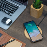 Lade das Bild in den Galerie-Viewer, Wirelesscharger Slim Eiche Oak  Holz Kabelos Ladegerät 
